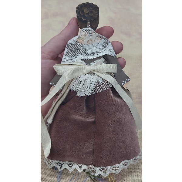Emma, a Queen Anne Pincushion Doll & Thread Keeper ~ by GPA Designs - Image 2